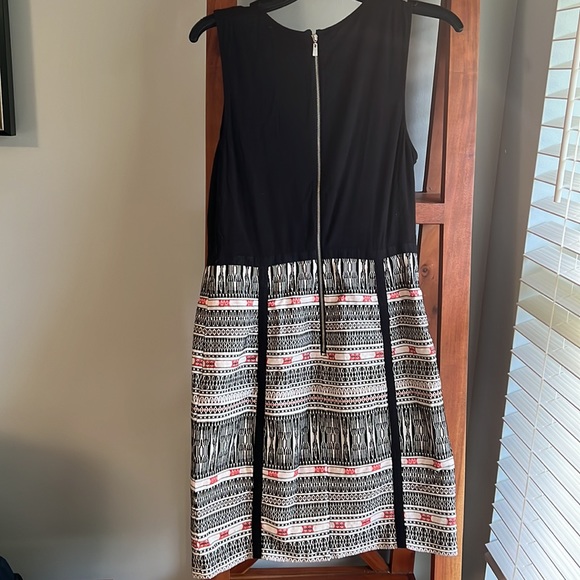 Laundry by Shelli Segal Sleeveless Print Dress - Picture 2 of 9